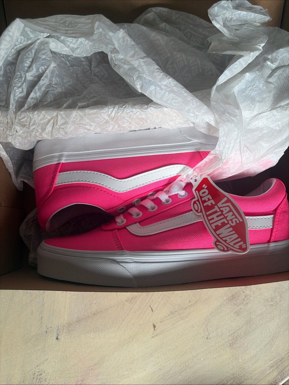 VANS Old Skool Pink/White Canvas Low Top Lace-Up Sneakers Women’s US Size 7 NWT - Picture 9 of 10